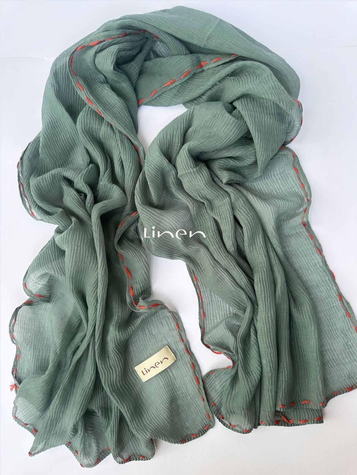 Emerald in Aqua
