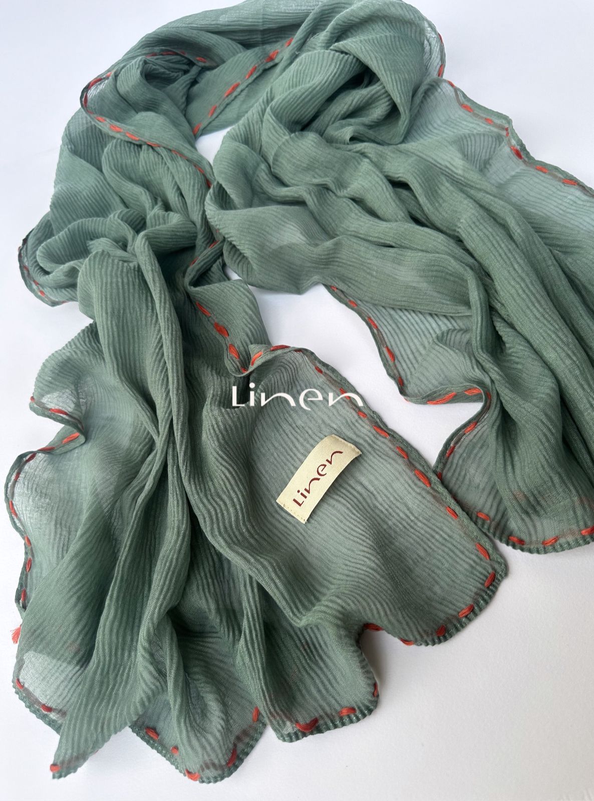 Emerald in Aqua