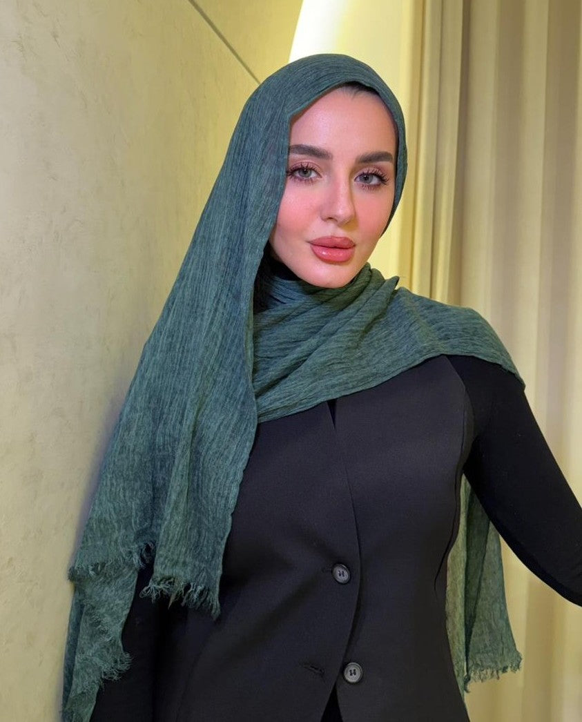 Velour in moss green