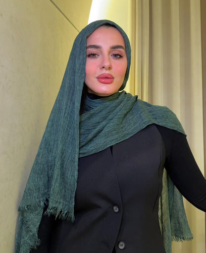 Velour in moss green