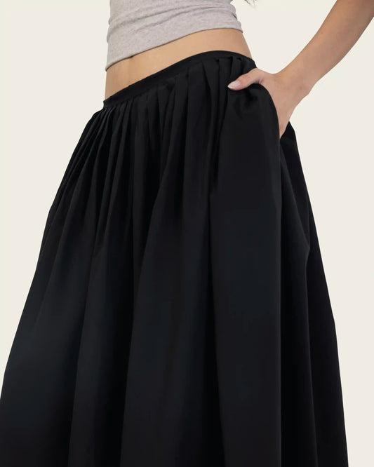 Pleated Skirt in Black