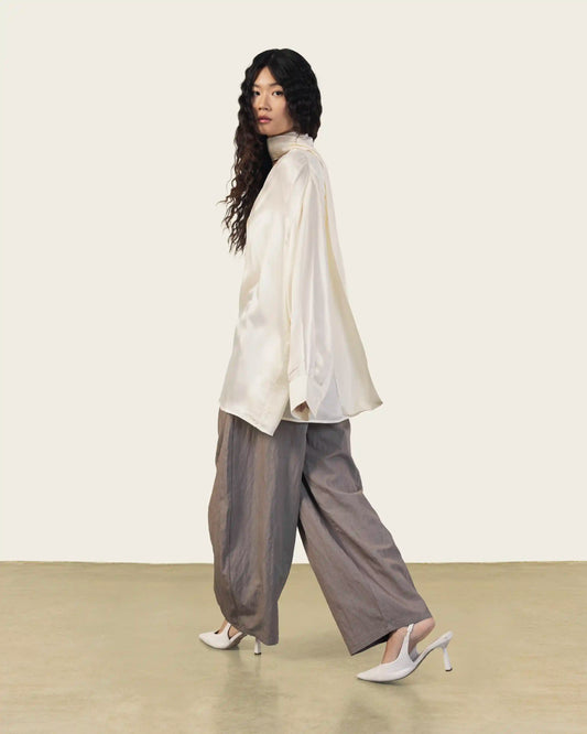 Barrel Pants in Desert Taupe