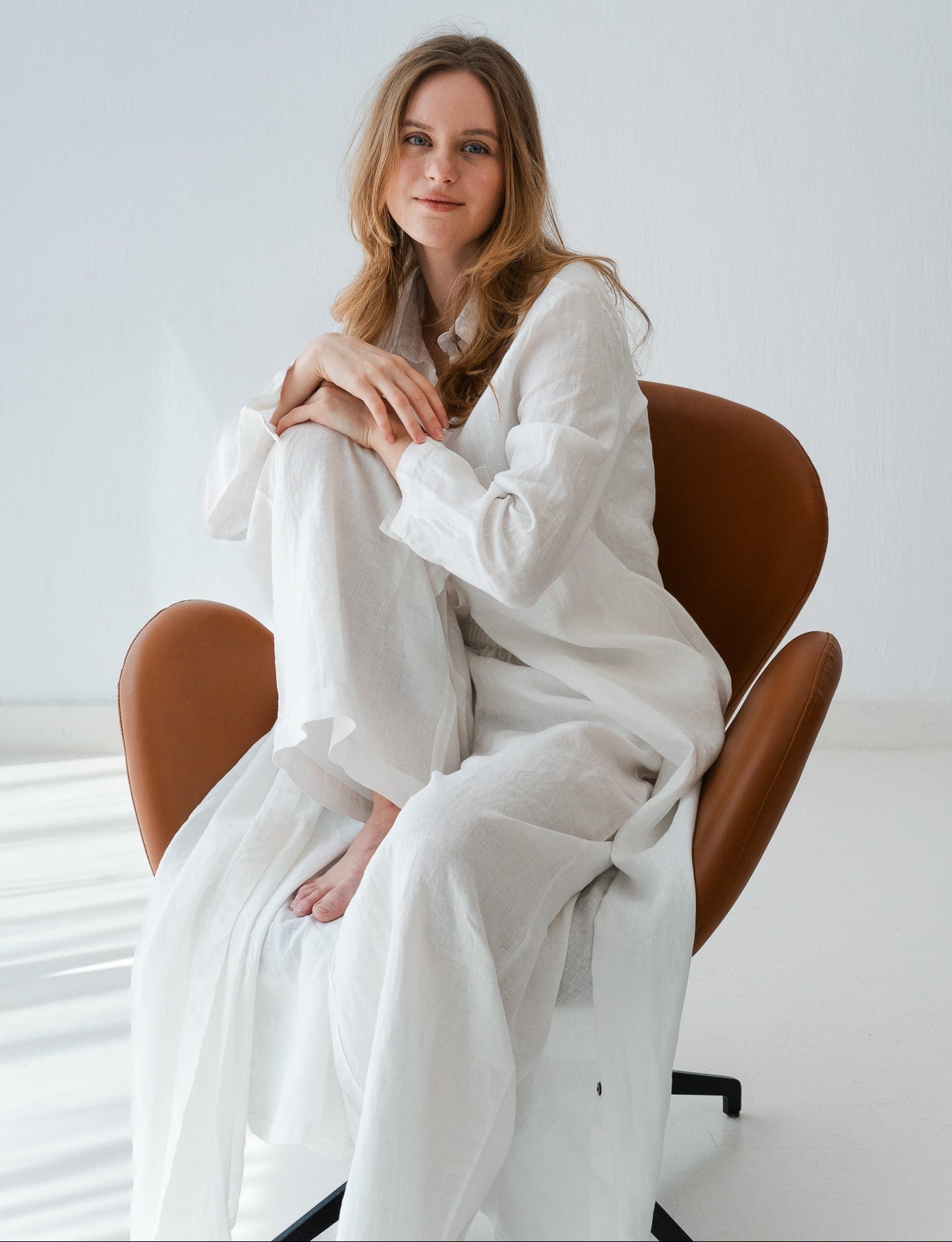 Soft Linen Long Shirt In White