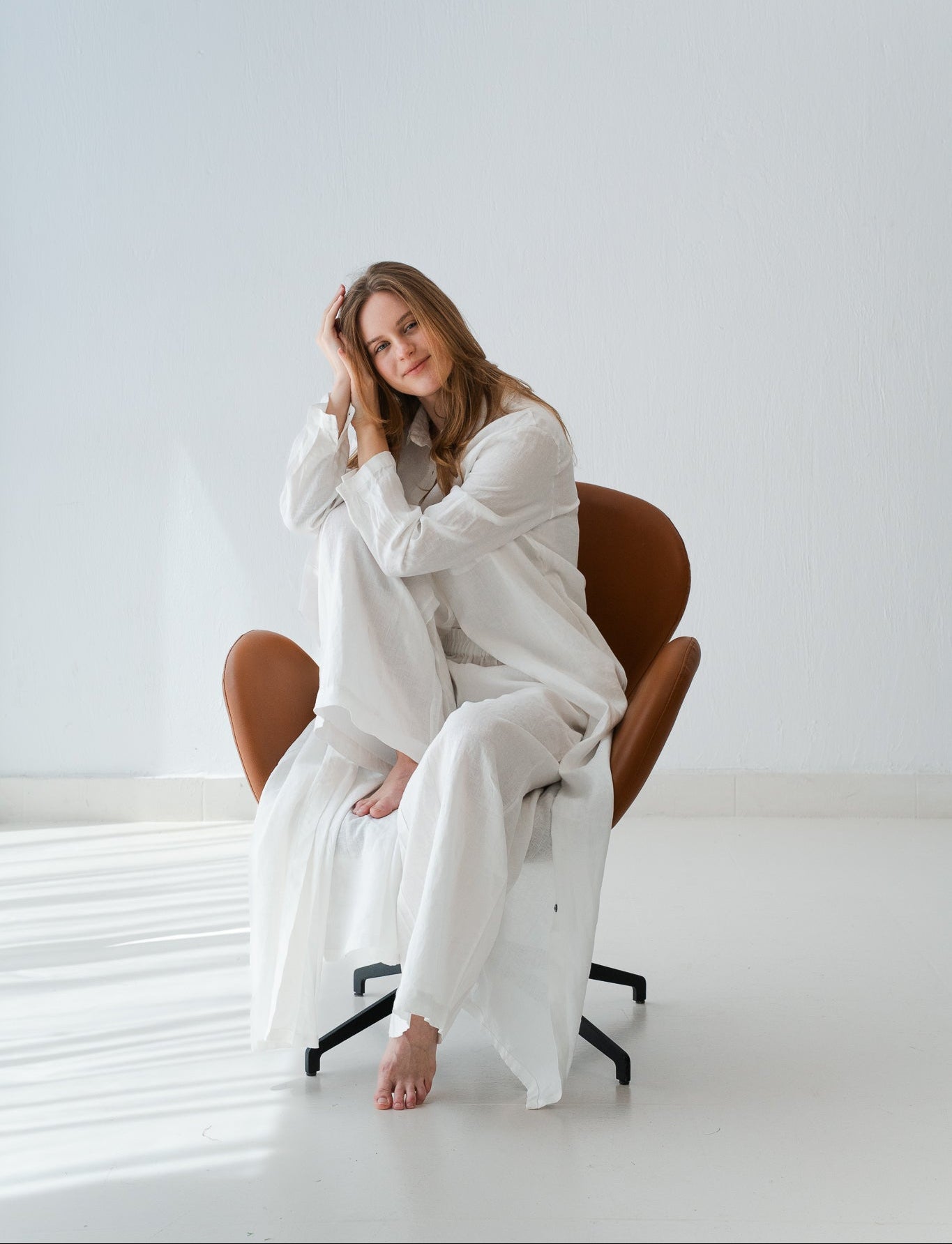 Soft Linen Long Shirt In White